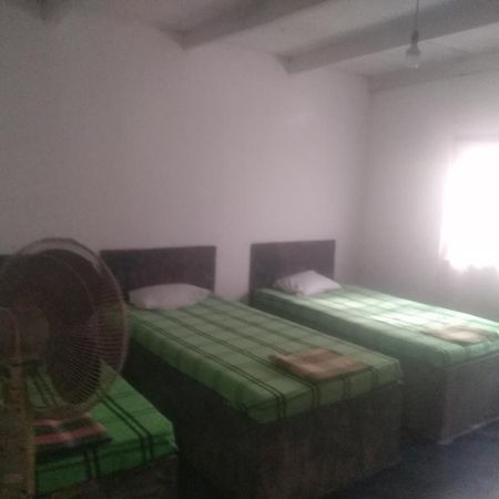 Sinharaja Hostel 114 Deniyaya Room photo